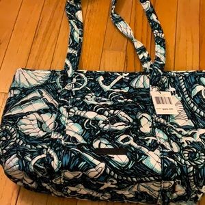 Vera Bradley small Vera in Shore Enough with matching RFID WALLET